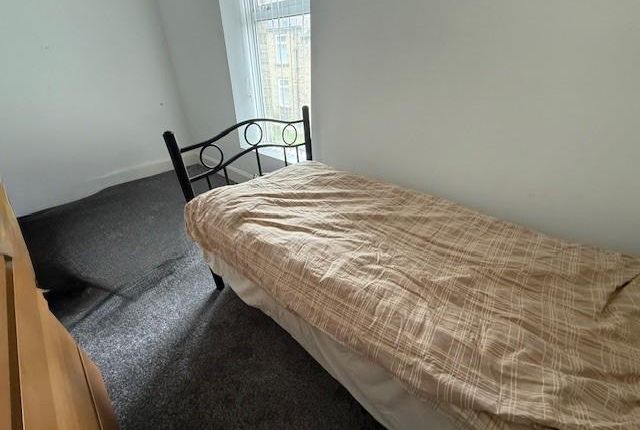 8, Thames Street, Chopwell photo 5