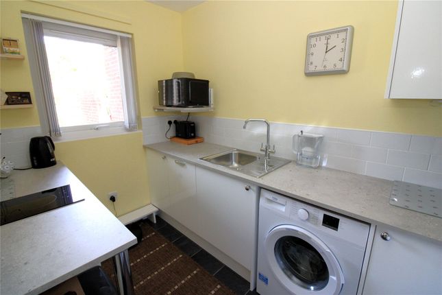 Flat 1,, 66, Norset Road, Hampshire photo 3