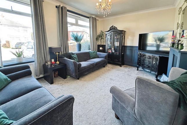 43, Larch Drive, Bradford photo 2