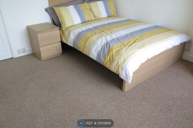 Room 6: Large Double