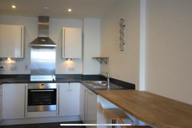 1-bed flat on Flat 3, Q2, Watlington Street, Reading, £250,000