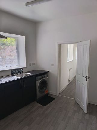Flat 2, 7 Garth Villas, Merthyr Tydfil photo 5