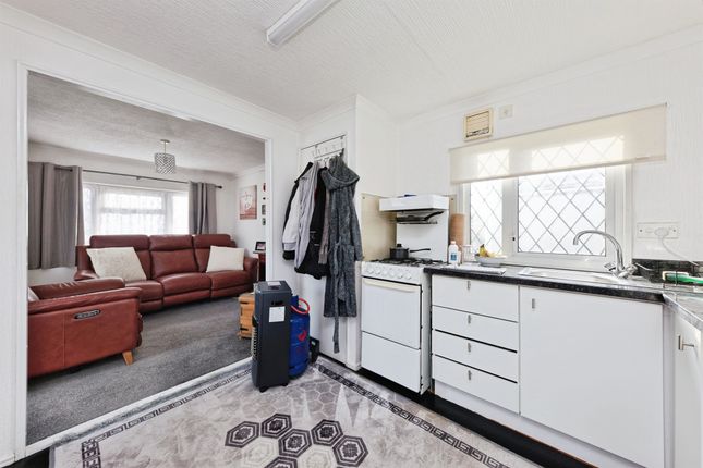 51, Shalloak Road, Canterbury photo 4