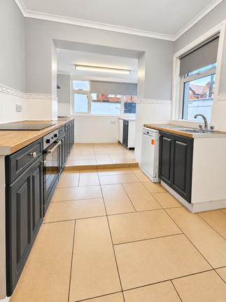 86, Radcliffe Road, Fleetwood photo 5