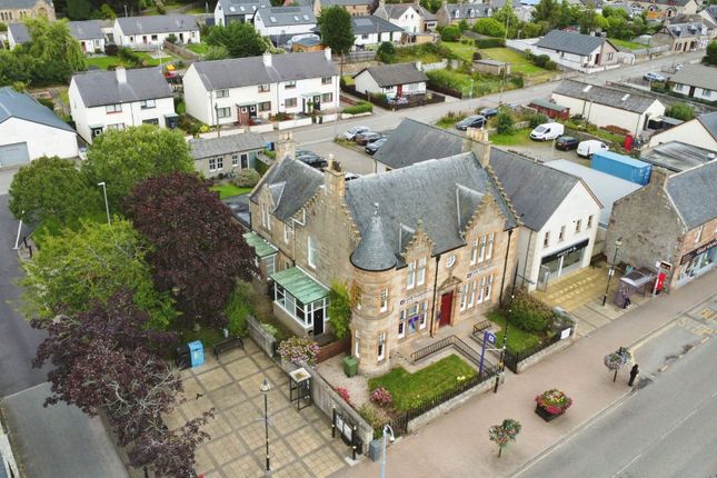 4-bed flat on The Royal Bank Of Scotland plc, Alness, £225,000