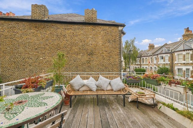 23B, Helix Gardens, London photo 2