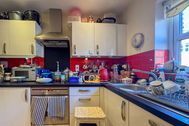 21, Brill Close, Alresford photo 4
