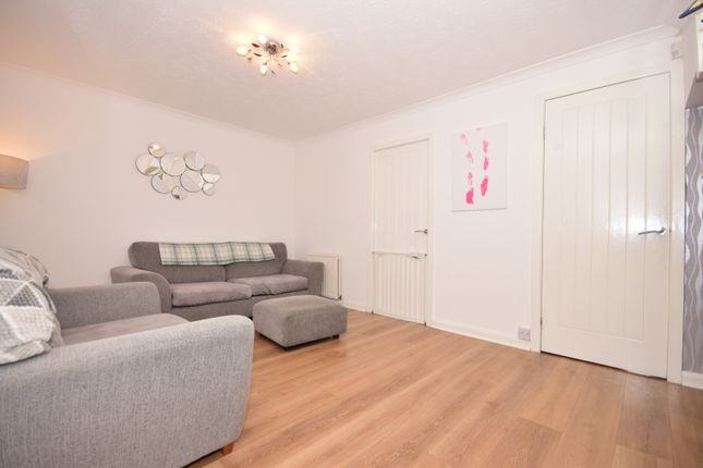 29 Arnott Quadrant, Motherwell photo 2