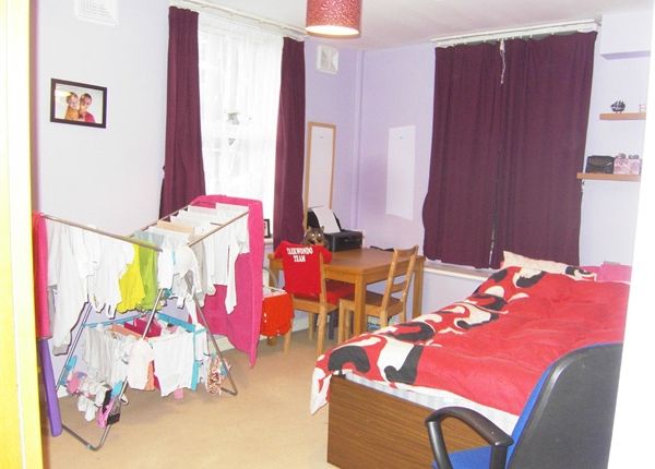 2 Riverpoint, High Street, Herts photo 4