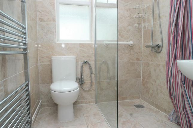 Flat Annexe, 56, Pitfold Road, London photo 2
