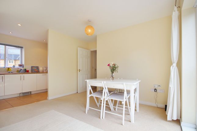 Flat for sale in Chieftain Way, Cambridge