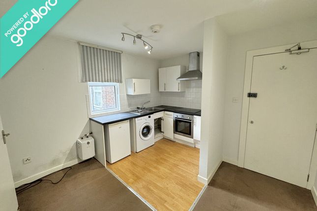 Thumbnail Flat to rent in Albany Road, Manchester