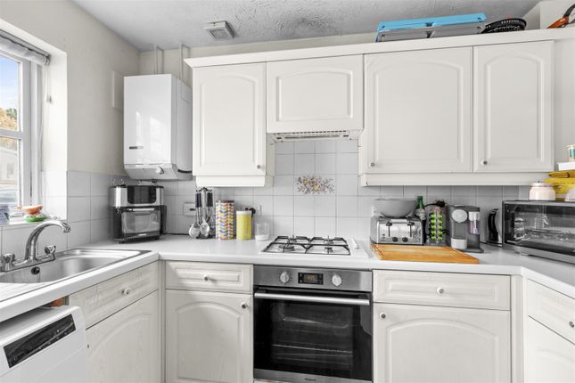 39, Falcon Rise, High Wycombe photo 4