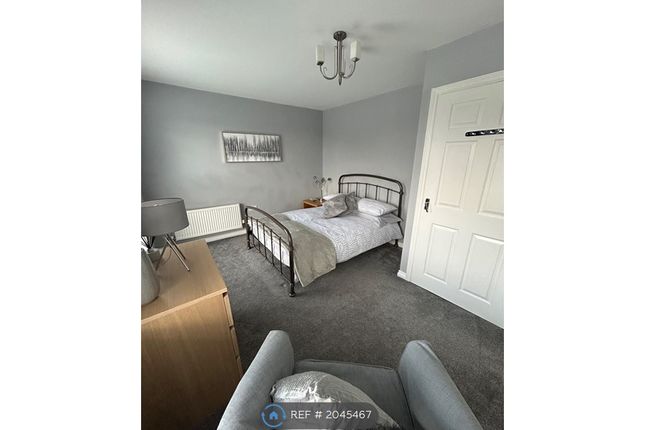 Thumbnail Room to rent in Greenacres, Lower Kingswood