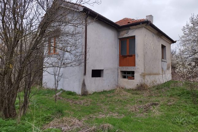 Country house for sale in Elhovo, Two-Storey House For Sale With A Huge Plot Of 6580 Sq.m In The v, Bulgaria