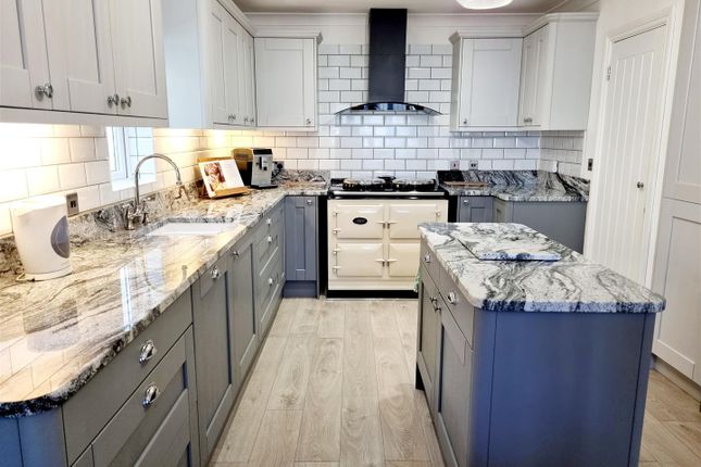 15, Park Wood Rise, Lifton photo 3