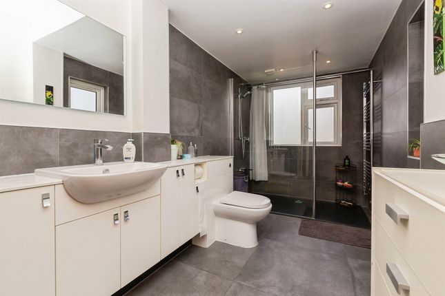 3, Alvista Avenue, Maidenhead photo 4