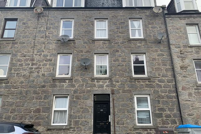 Thumbnail Flat to rent in Kintore Place, Mid Floor Flat