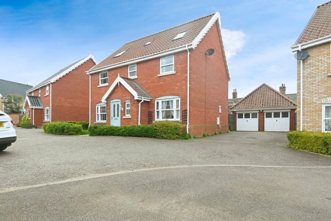 Thumbnail Detached house for sale in Crown Meadow, Kenninghall, Norwich