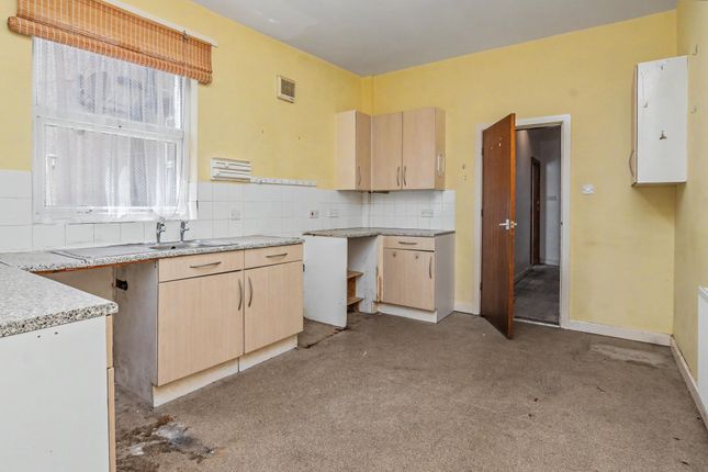 7 Chesterfield Road, Blackpool photo 5