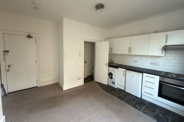 Borough Hill, Croydon photo 2