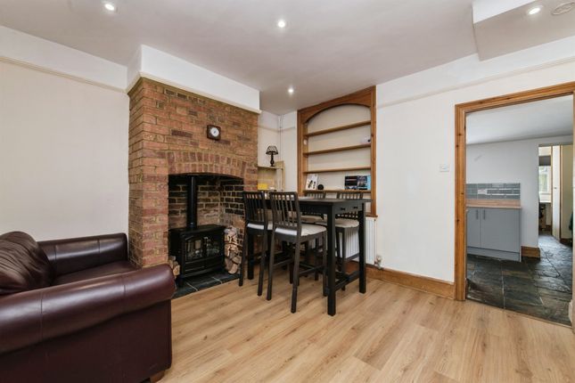 16, Alexandra Road, Axminster photo 4