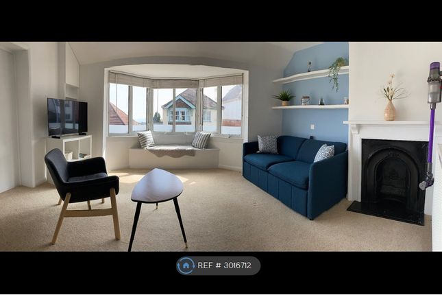 Flat, Coverdale Woodmead Road, Lyme Regis photo 2