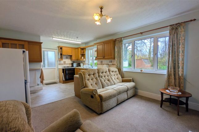 7, Halkon Crescent, Pembrokeshire photo 4