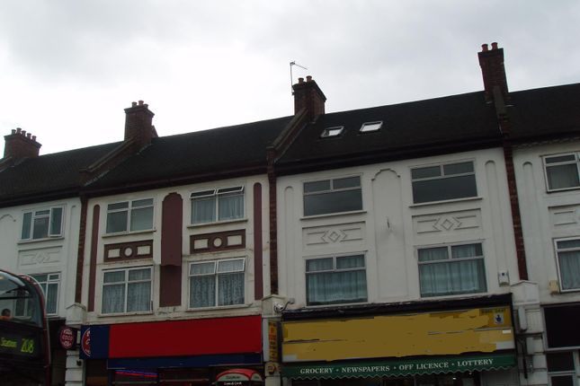 Flat to rent in Bromley Hill, Bromley