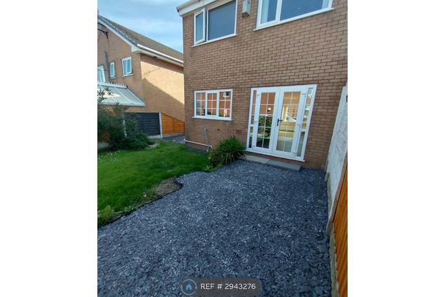 Bleakledge Grove, Hindley, Wigan photo 5