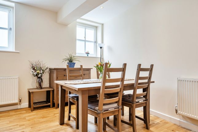 Flat 1, David Cowan House,, Sussex Street, Hampshire photo 3