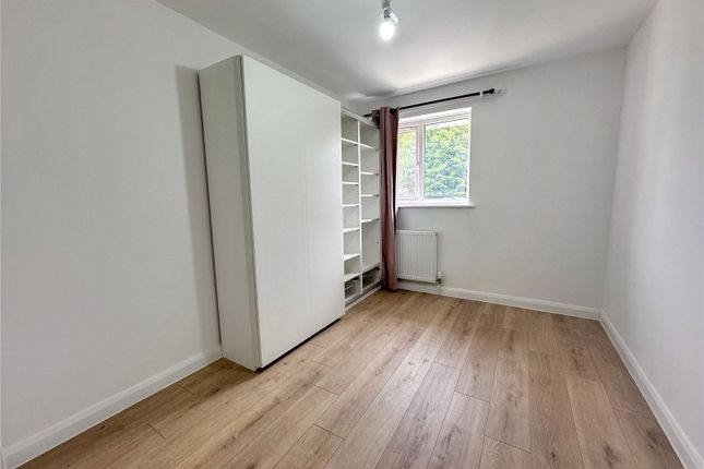 8, Humber Close, West Drayton photo 5