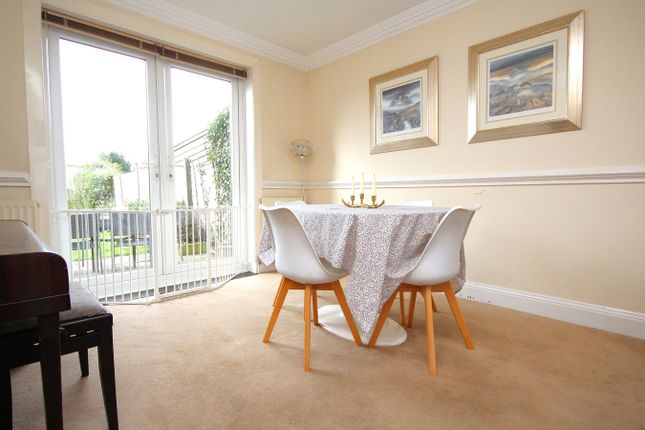 27, Vicarage Road, Poole photo 4
