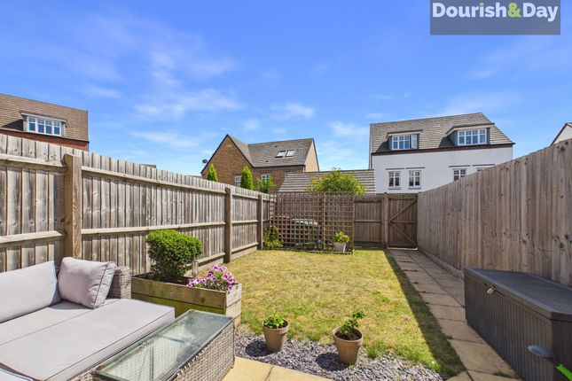 50 Dewsbury Crescent, Stafford photo 4