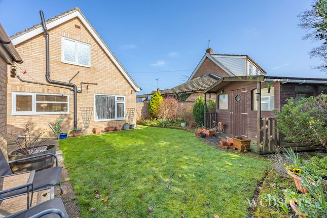 8 Hillvue Close, Norwich photo 4