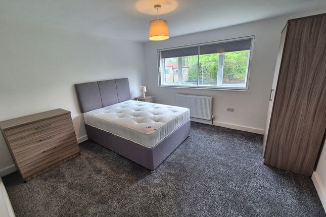 24, Peckforton Walk, Wilmslow photo 5