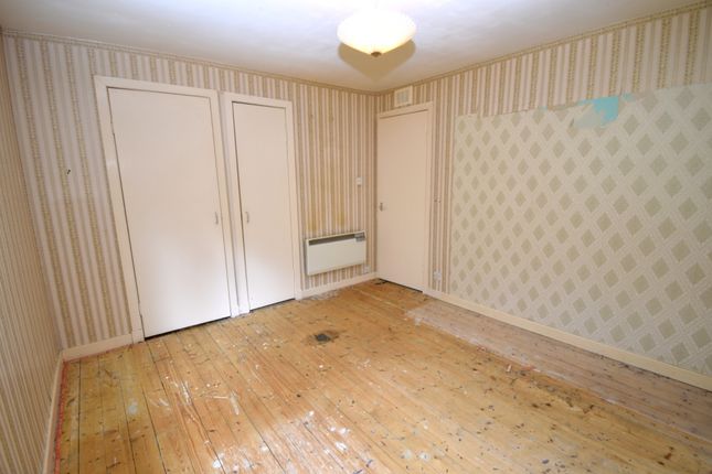 Terraced house for sale in Broxwood Place, Sandbank, Dunoon