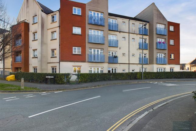 Thumbnail Flat to rent in Whistle Road, Mangotsfield, Bristol