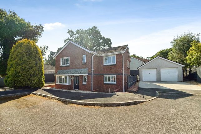 19, Ffordd Alltwen, Swansea photo 2