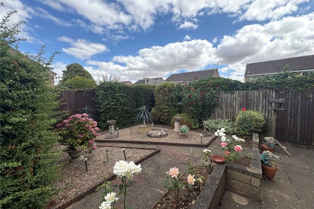 12, Langdale Drive, Nottingham photo 2