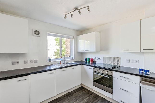 Flat 26, John Cabot Court,, Cumberland Close, Bristol photo 4