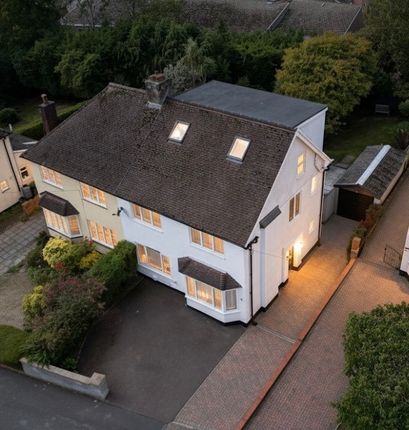 Outstanding Family Home In A Prime Location