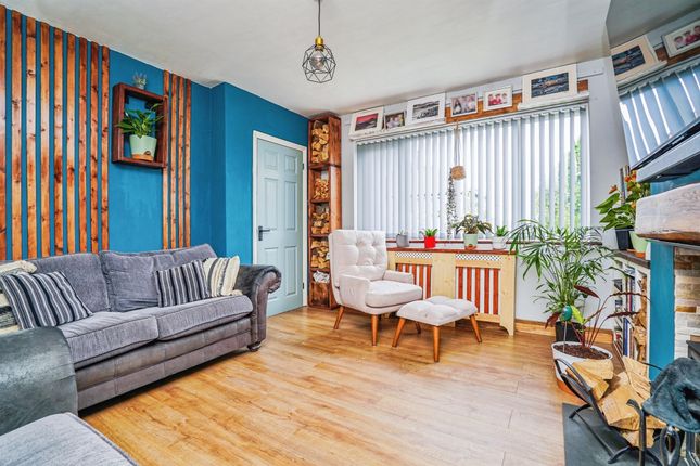 77, Parkwood Road, Leeds photo 4