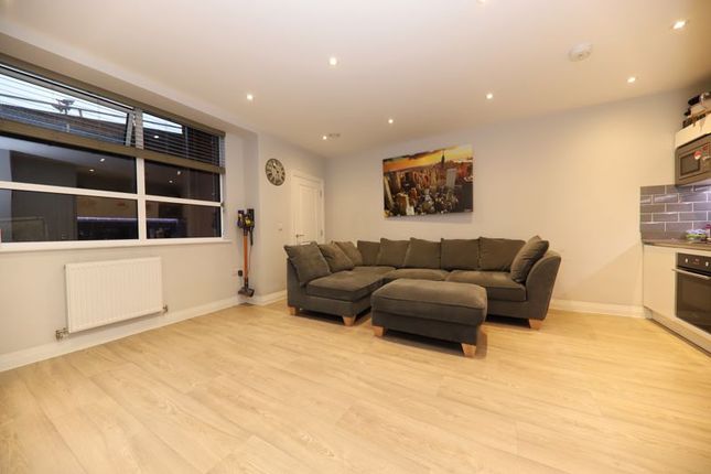 Flat for sale in Homestead Road, Rickmansworth