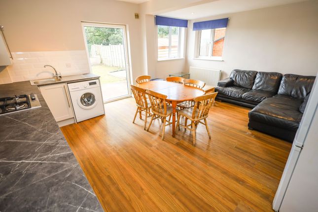 19 Osborne Road, Bournemouth photo 2