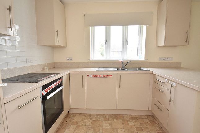 11, Collingham Close, Somerset photo 3