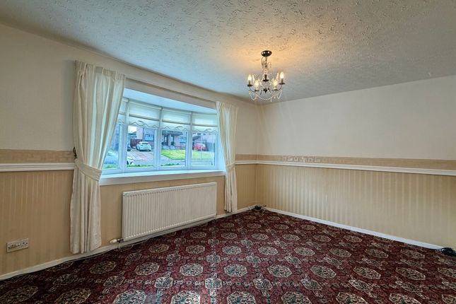 7 Caskie Drive, Glasgow photo 2