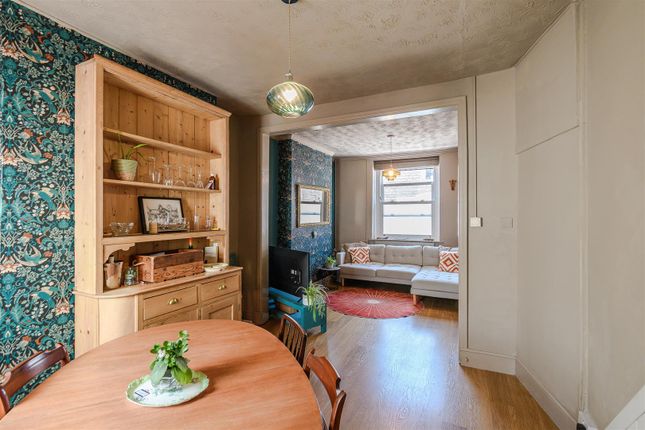 39, Richard Street, Barry photo 5