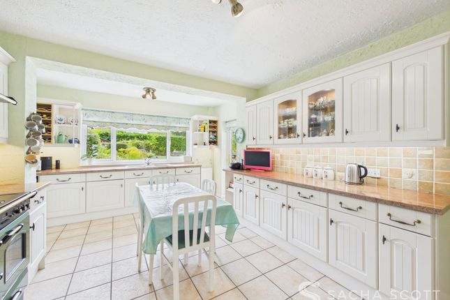 32, Gilhams Avenue, Banstead photo 4