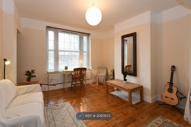 Thumbnail Room to rent in Torriano Avenue, London